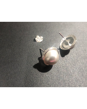 Load image into Gallery viewer, Sterling Silver cultured natural pearl studs
